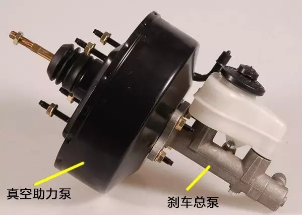 踩剎車感覺慢慢下沉是失靈前兆？
